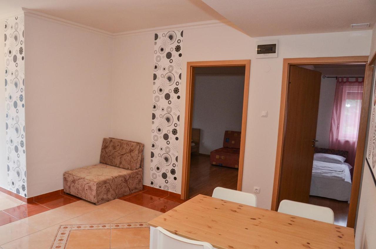 Gabor Aron Apartman Aparthotel Hajduszoboszlo Exterior photo
