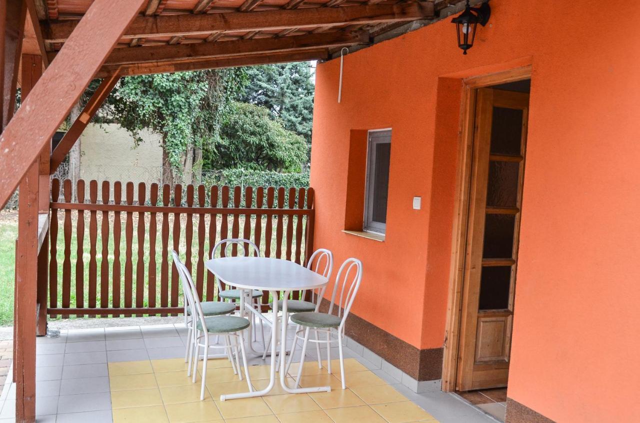 Gabor Aron Apartman Aparthotel Hajduszoboszlo Exterior photo