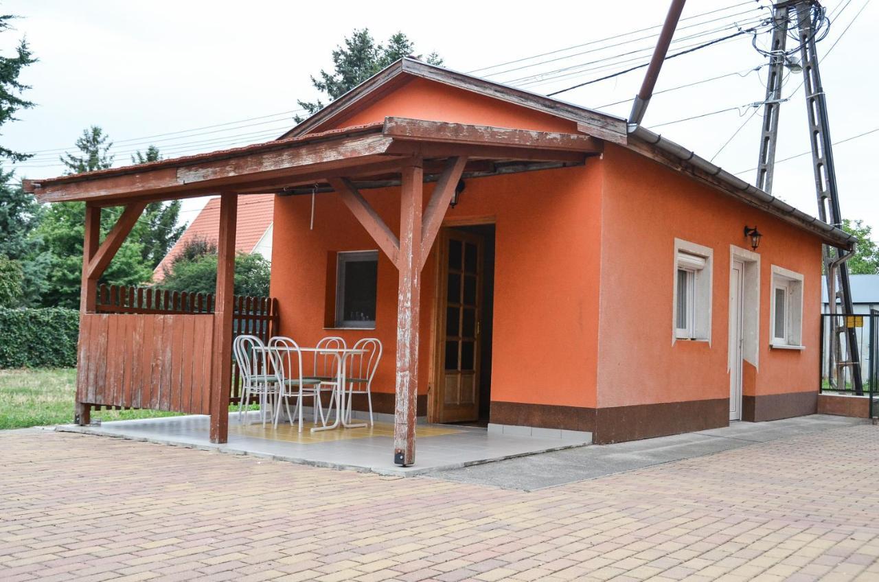 Gabor Aron Apartman Aparthotel Hajduszoboszlo Exterior photo