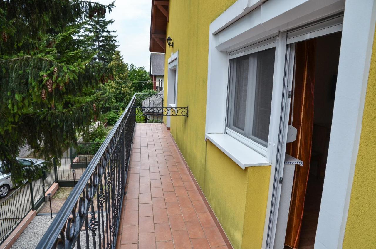 Gabor Aron Apartman Aparthotel Hajduszoboszlo Exterior photo