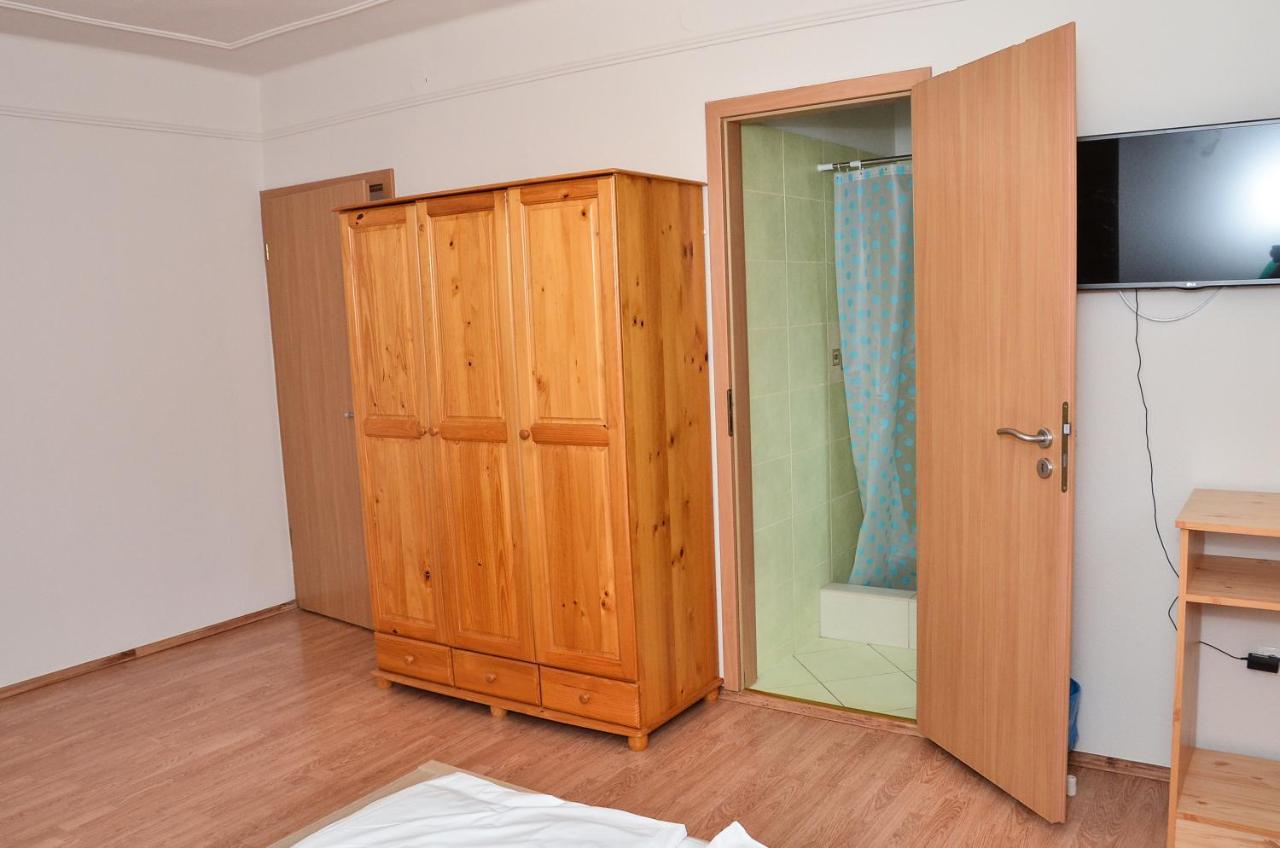 Gabor Aron Apartman Aparthotel Hajduszoboszlo Exterior photo